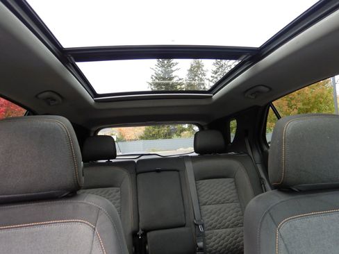 Used 2019 Chevrolet Equinox LT w/ Sun & Navigation Package image 20