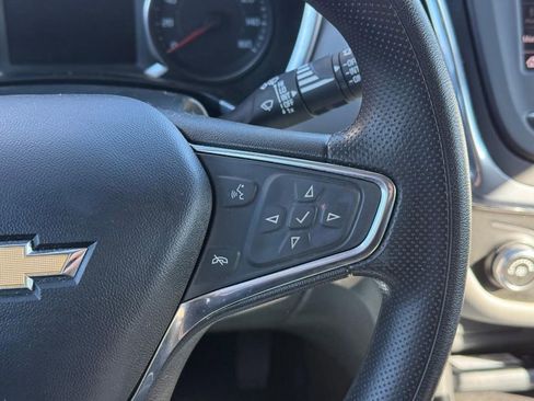 Used 2020 Chevrolet Equinox LT w/ LPO, Floor Liner Package image 14