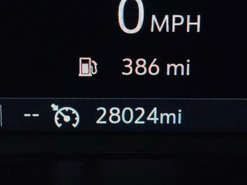 Used 2025 Chevrolet Blazer LT image 27