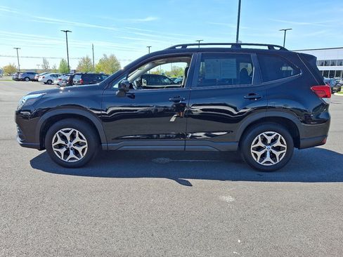 Certified 2024 Subaru Forester Premium AWD/4WD image 4