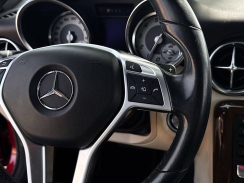 Used 2016 Mercedes-Benz SLK 300 image 17