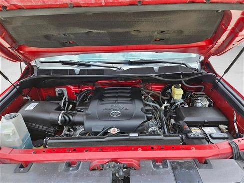Used 2018 Toyota Tundra SR5 w/ TRD Off Road Package AWD/4WD image 24
