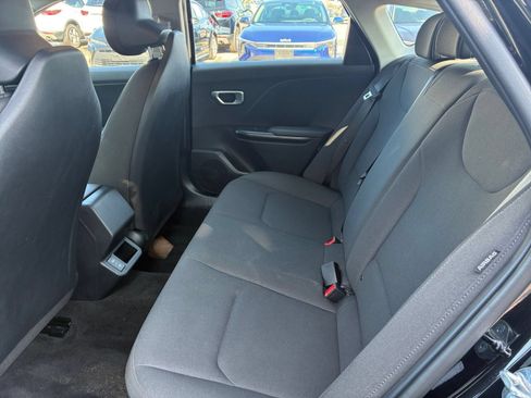 Used 2026 Kia K4 FWD image 21