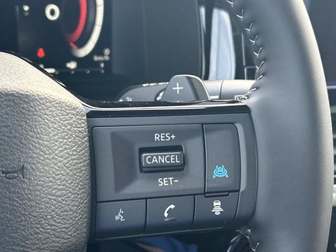 New 2026 Nissan Pathfinder SL w/ SL Premium Package AWD/4WD image 28