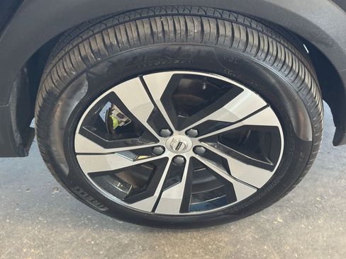 Used 2025 Volvo V60 B5 Cross Country Plus image 30