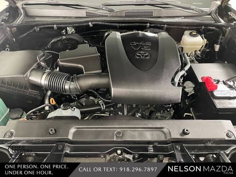 Used 2022 Toyota Tacoma TRD Off-Road image 51