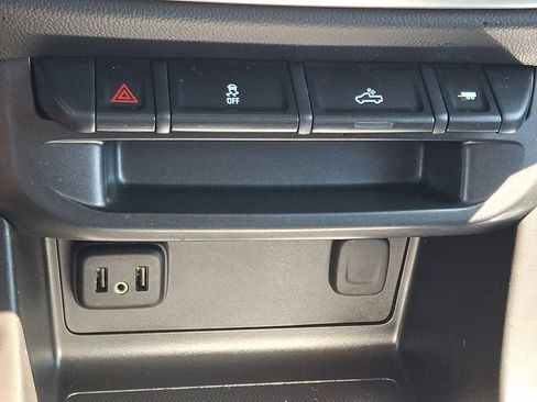 Used 2022 Chevrolet Colorado LT w/ LT Convenience Package RWD image 23