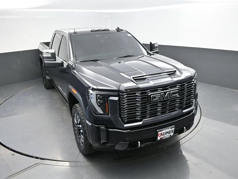 Used 2024 GMC Sierra 2500 Denali Ultimate AWD/4WD image 30