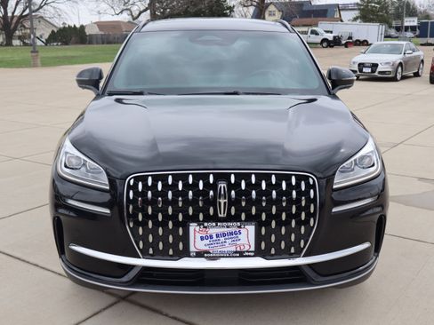 Used 2025 Lincoln Corsair Reserve AWD/4WD image 3