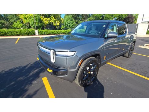 Used 2025 Rivian R1T Adventure AWD/4WD image 1