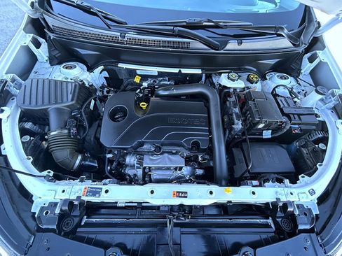 Certified 2024 Chevrolet Equinox LT w/ LPO, Floor Liner Package image 24