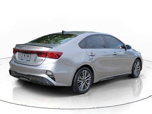 Used 2023 Kia Forte GT-Line w/ GT-Line Technology Package FWD image 3