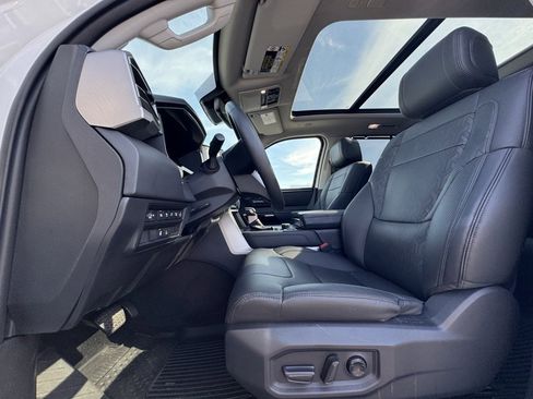 Used 2024 Toyota Sequoia Limited image 18