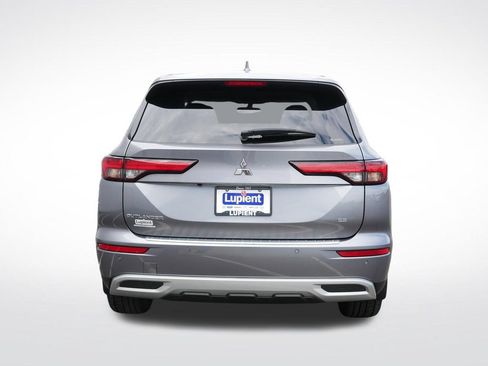 Used 2023 Mitsubishi Outlander SE AWD/4WD image 4