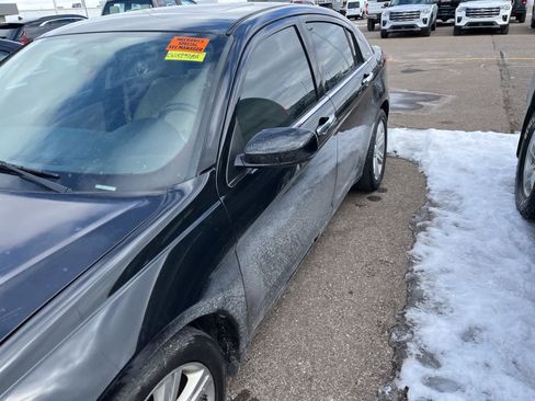 Used 2012 Chrysler 200 Touring image 7