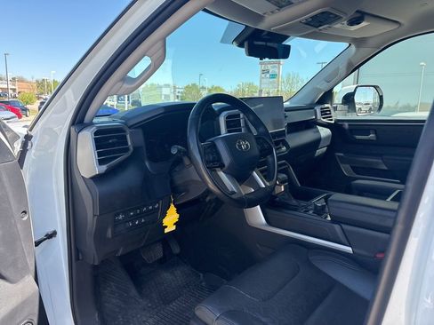 Used 2022 Toyota Tundra SR5 w/ Advanced Technology Package image 10