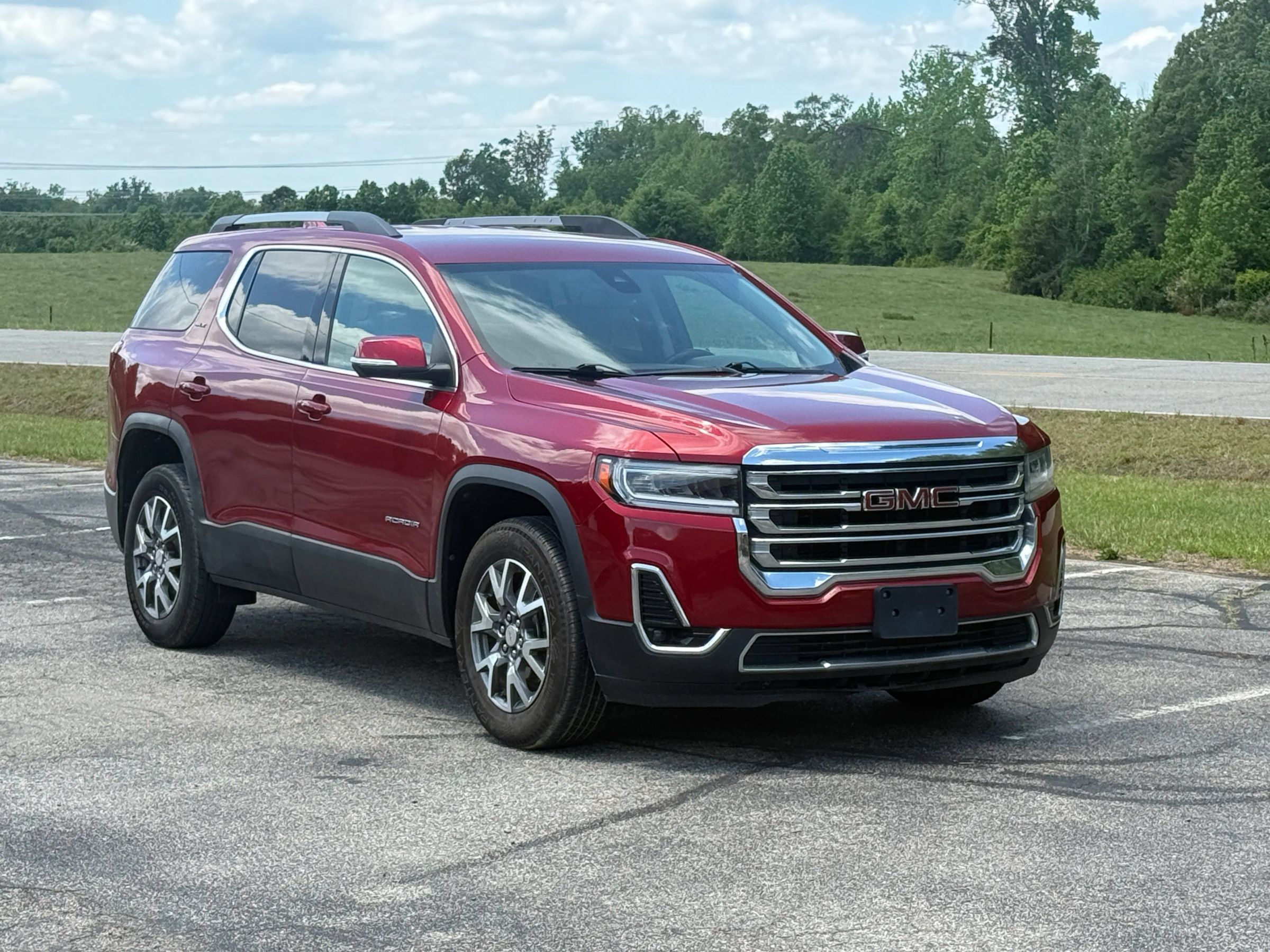 Used 2023 GMC Acadia SLT AWD/4WD image 1