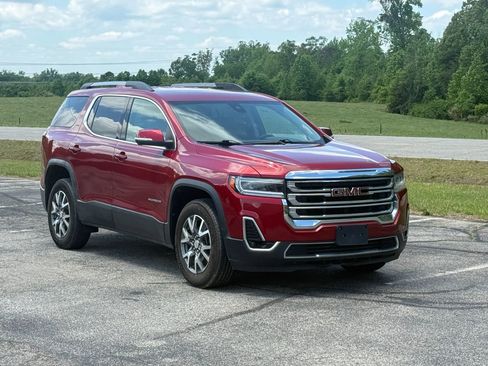 Used 2023 GMC Acadia SLT AWD/4WD image 1
