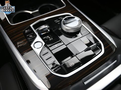 Certified 2025 BMW X7 xDrive40i w/ Executive Package image 16