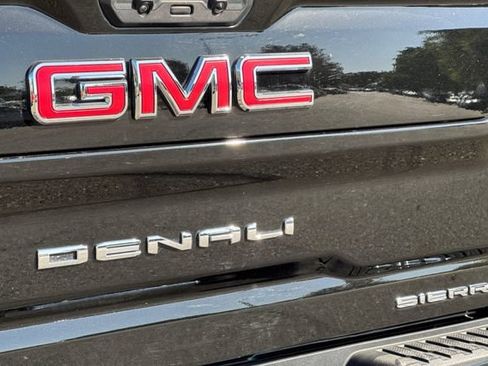 Used 2024 GMC Sierra 2500 Denali AWD/4WD image 53