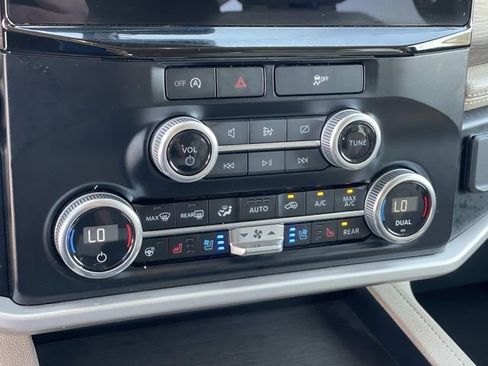 Used 2024 Ford Expedition Max Limited image 17