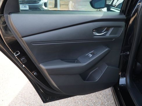 Used 2023 Honda Accord Sport image 17