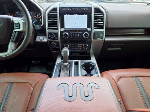 Used 2019 Ford F150 King Ranch w/ Equipment Group 601A Luxury AWD/4WD image 15