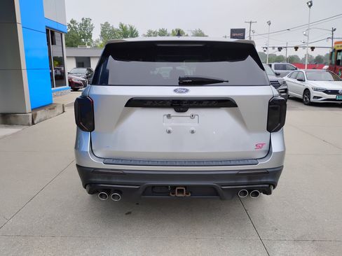Used 2021 Ford Explorer ST w/ Equipment Group 401A AWD/4WD image 15