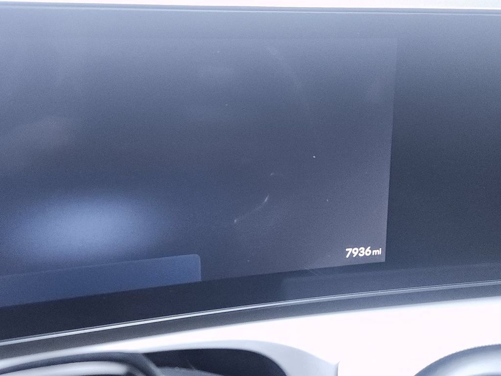Used 2025 Hyundai Tucson Limited FWD image 15
