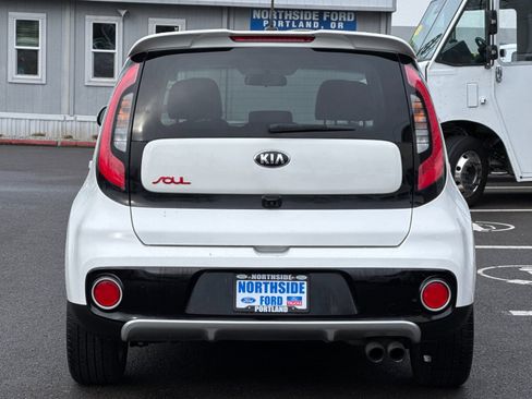 Used 2018 Kia Soul ! w/ Tech Package image 5