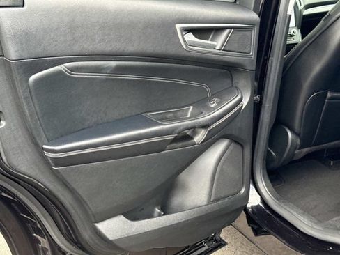 Used 2022 Ford Edge Titanium AWD/4WD image 8