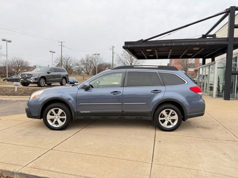 Used 2014 Subaru Outback 2.5i Limited w/ Moonroof Package image 8