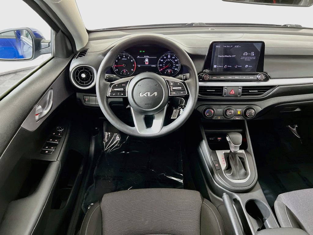 Used 2024 Kia Forte LXS FWD image 19