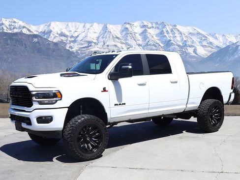 Used 2023 RAM 3500 Laramie AWD/4WD image 2