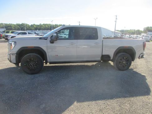 New 2026 GMC Sierra 2500 AT4 w/ AT4 Premium Plus Package AWD/4WD image 9