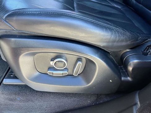 Used 2017 Land Rover Range Rover Sport HSE image 16