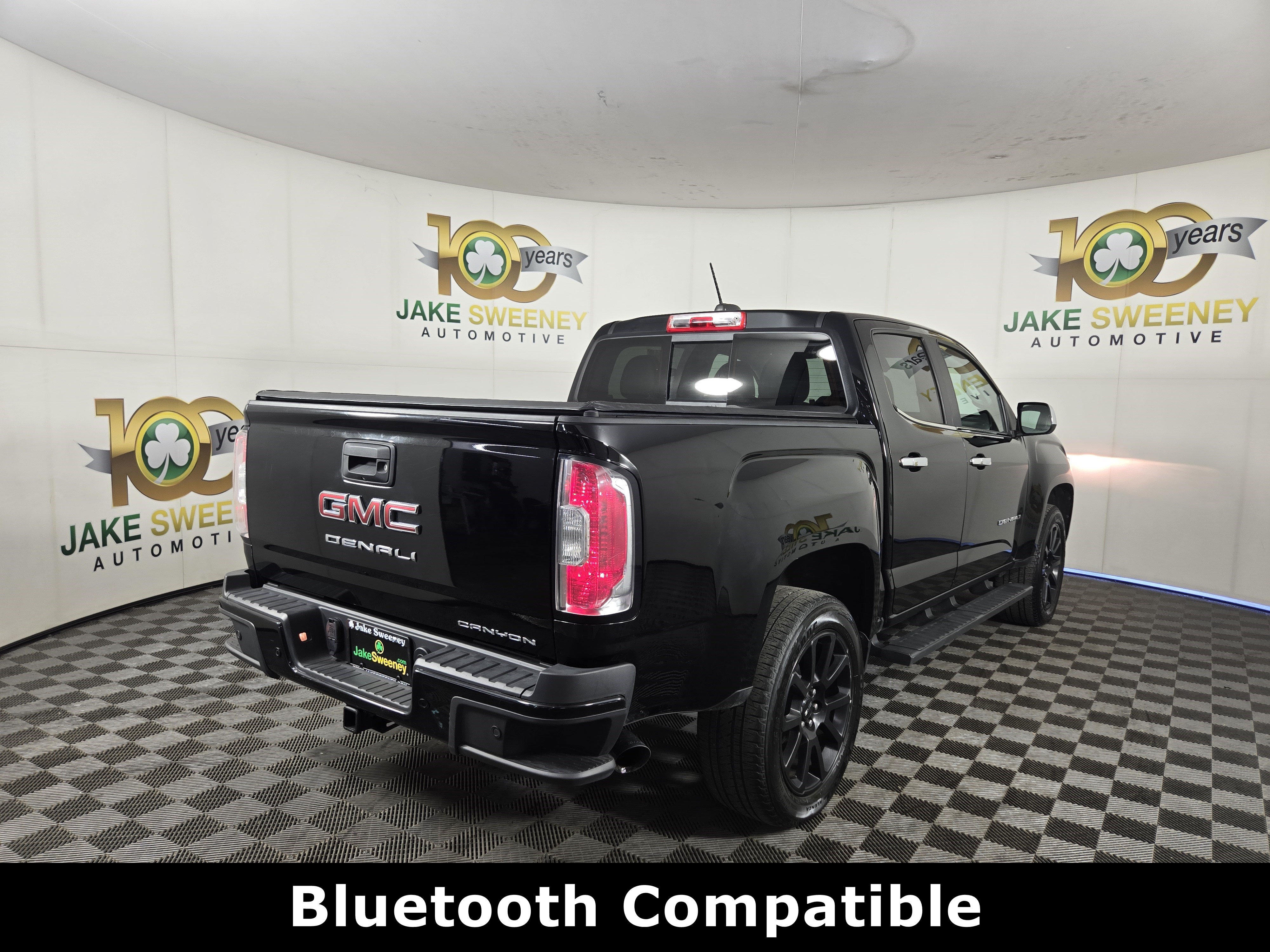 Certified 2022 GMC Canyon Denali w/ Denali Black Edition Package AWD/4WD image 9