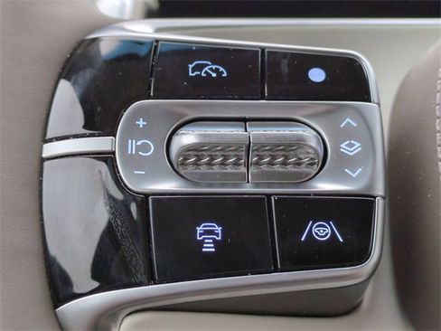 New 2025 Genesis G90 3.5T image 24