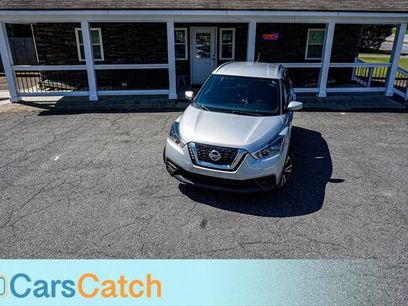 Used 2019 Nissan Kicks SV