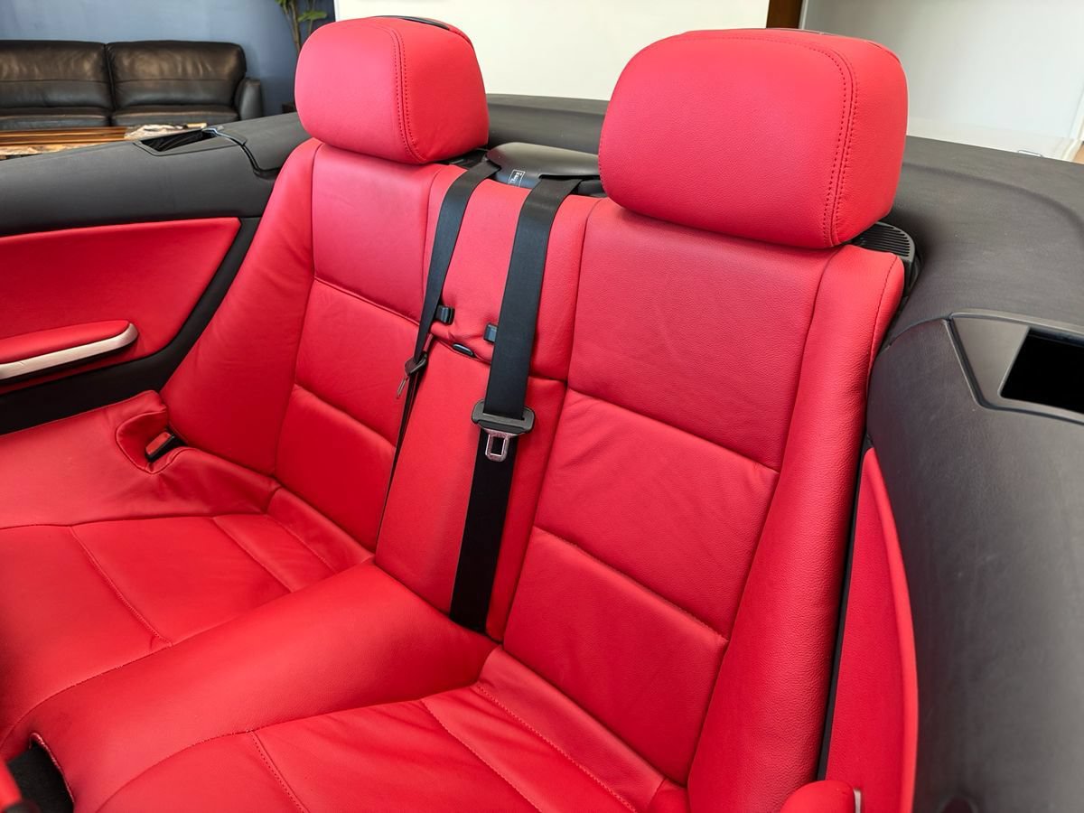 Used 2006 BMW M3 Convertible RWD image 32