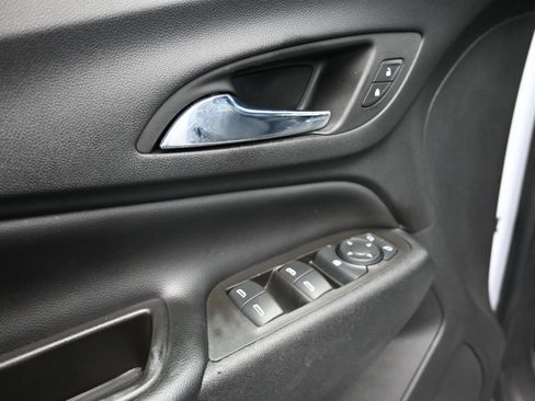 Used 2022 Chevrolet Equinox LT FWD image 25