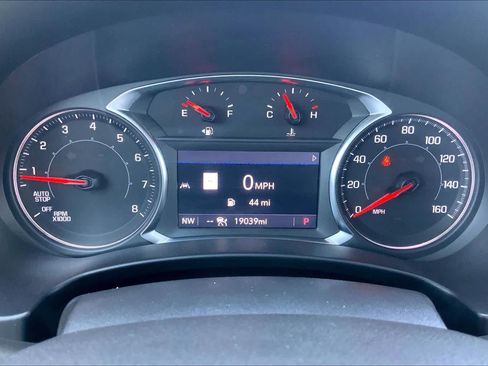Used 2024 GMC Terrain AT4 w/ Infotainment Package II AWD/4WD image 26