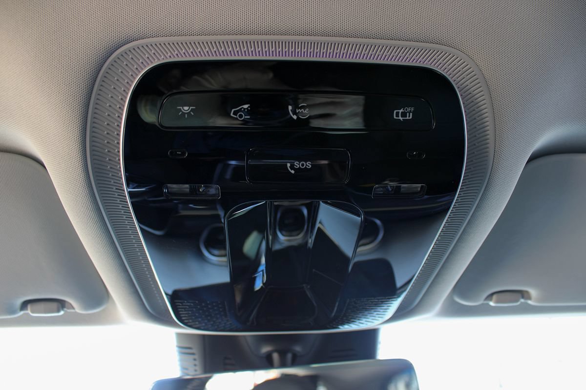 Used 2025 Mercedes-Benz GLC 350e 4MATIC image 45
