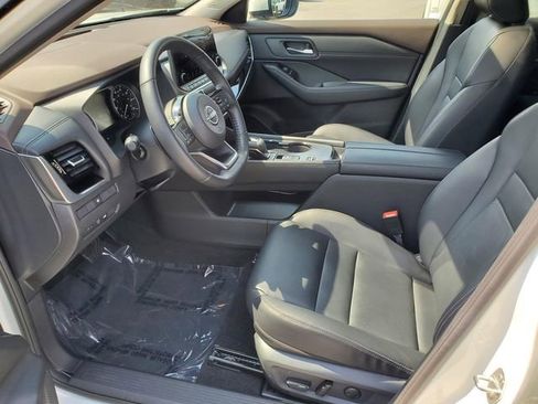 Certified 2023 Nissan Rogue SL w/ SL Premium Package image 16