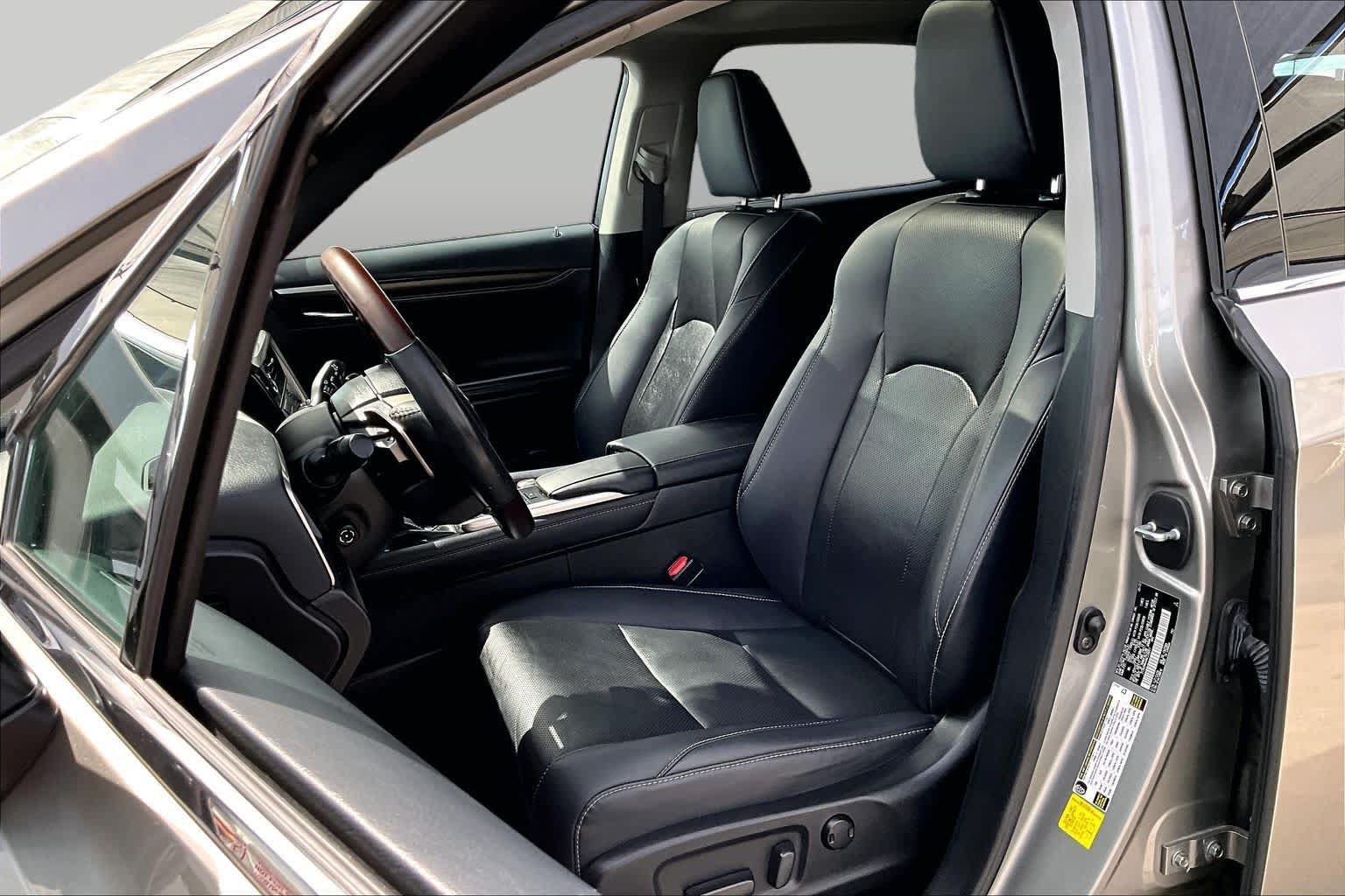 Used 2022 Lexus RX 350 FWD w/ Premium Package image 8