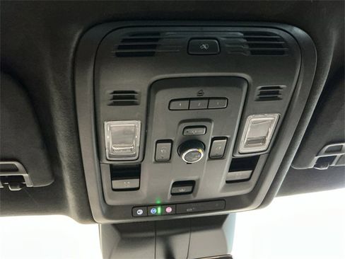 Certified 2023 Cadillac Escalade ESV Sport Platinum w/ LPO, ONYX Package image 29