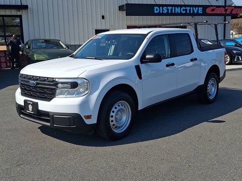 Used 2024 Ford Maverick XL image 3