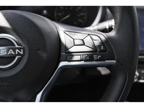 Used 2024 Nissan Kicks SV FWD image 13