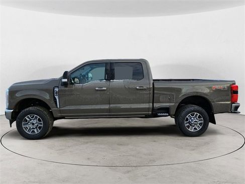 New 2026 Ford F350 Lariat w/ FX4 Off-Road Package image 2