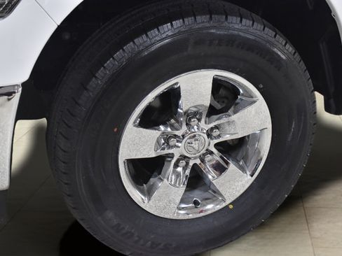 Certified 2024 RAM 1500 Classic SLT AWD/4WD image 31